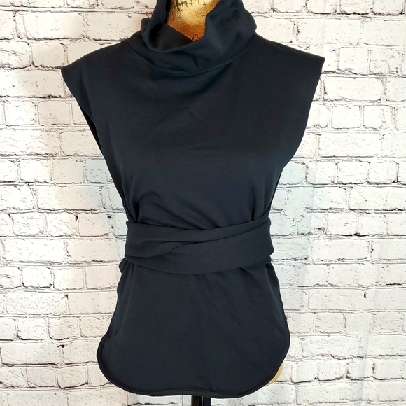 Nike Tops - Nike Black Cowlneck Dri-Fit Cover-Up Top Size M EUC